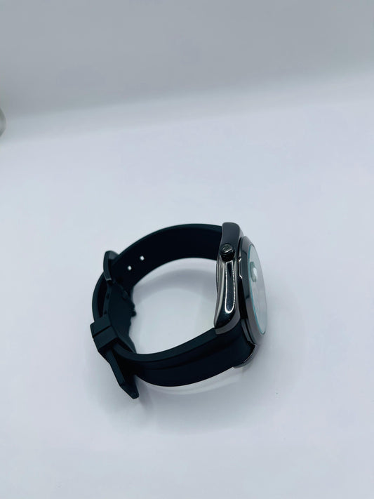 Silverstream Date | Polished Case Black Strap Timepiece